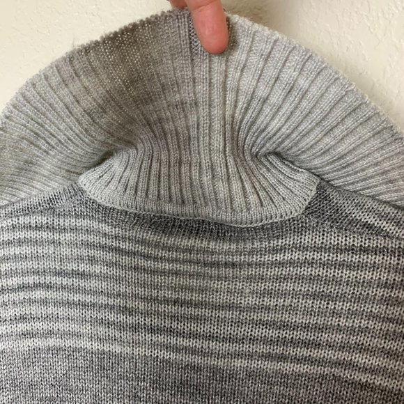Wotchman Gray Vintage Sweater V Neck Collar - Picture 6 of 12